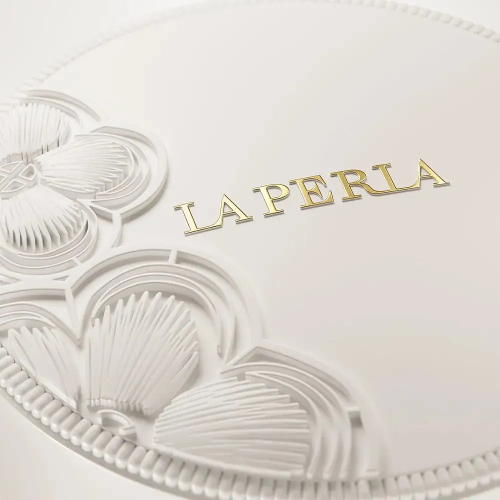 La Perla Energizing Salts and Oil Body Scrub