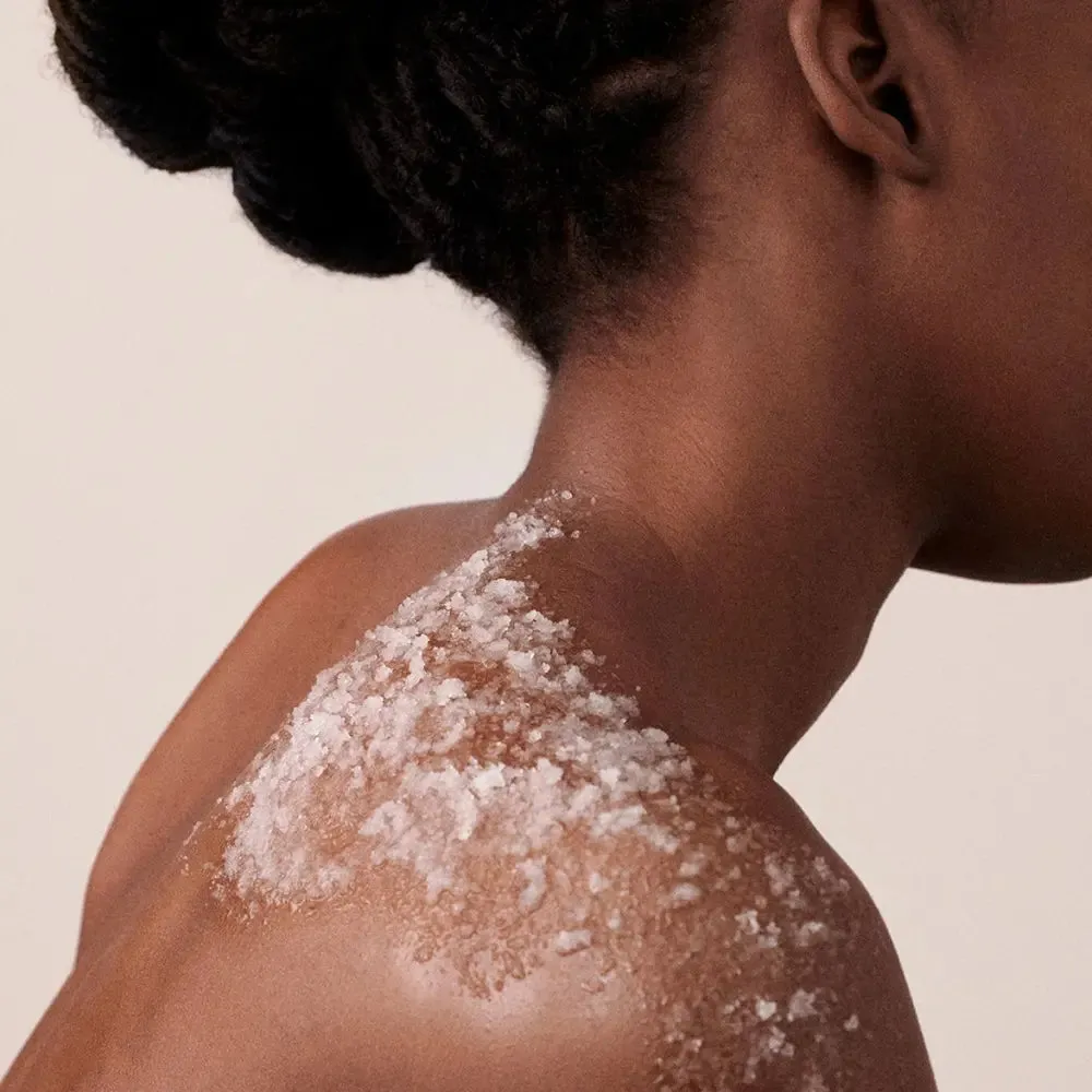 La Perla Energizing Salts and Oil Body Scrub