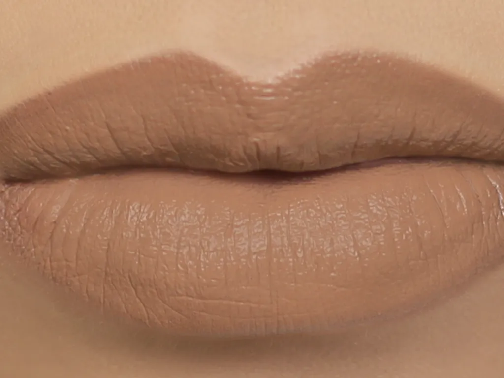 "Praline" - Matte Vegan Lipstick